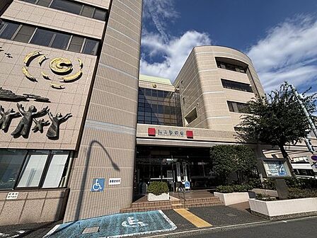 埼玉県警察 川口警察署 450m