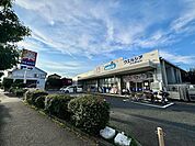 ウエルシア川口伊刈店 530m
