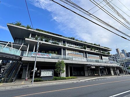 川口市役所 390m