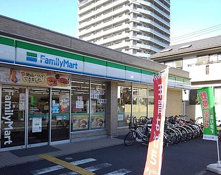 ファミリーマート 川口SL青葉通り店 360m
