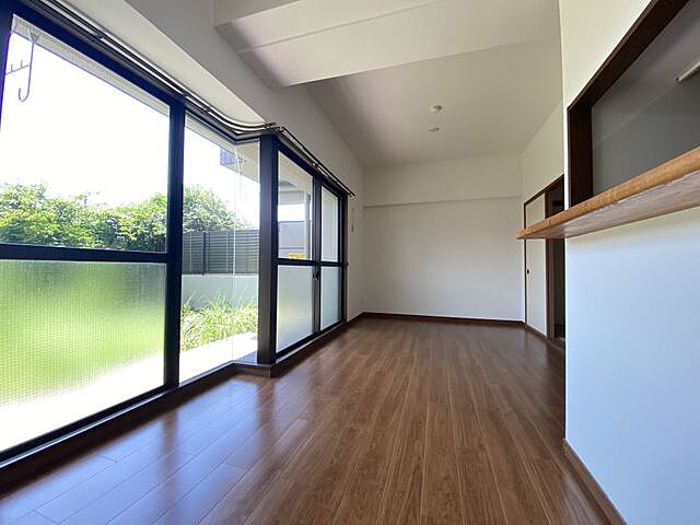 リビング/ダイニング フォルクローレ草津東　中古マンション 1階/-