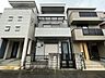 外観：小学校も徒歩約9分でお子様の通学も安心できる距離です