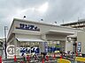 周辺：サンディ小栗栖店 徒歩9分。 710m