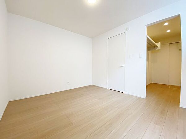 洋室を拡大表示