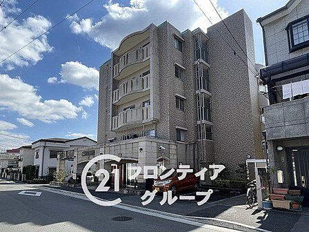 住まい探しで後悔しないためのポイントをスタッフがお伝えします。検討中の方もそうでない方も、まずは一度お話を聞かせてください