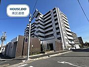 9階建て最上階の南東角部屋にあたります。名鉄常滑線/柴田駅　徒歩約10分、市営バス「三吉町」停　徒歩約4分。