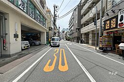 敷地東側の前面道路