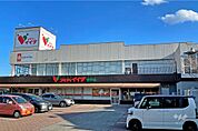 コモディイイダ(安行店)の外観