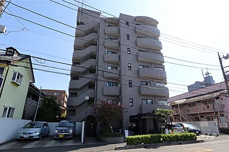 コスモ西川口アンソレールの外観（北西側から）