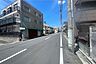 その他：敷地の東側前面道路（南側から）