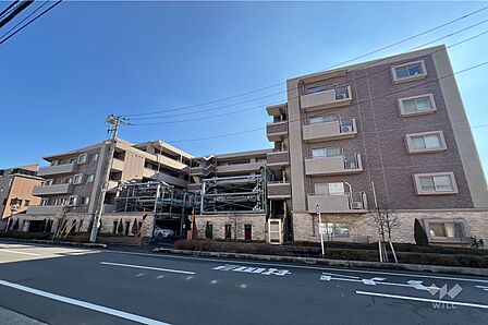 レーベンリヴァーレ東川口の外観(北側から)