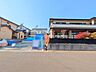 外観：前面道路含む現地写真