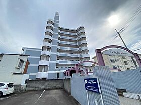 香川県高松市松福町二丁目13-7（賃貸マンション1R・1階・21.00㎡） その1