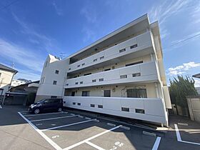 メゾンフジ 302 ｜ 香川県高松市牟礼町牟礼2390-1（賃貸マンション2LDK・3階・57.00㎡） その1