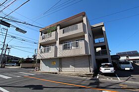 マリッチ雅 202 ｜ 香川県高松市香西北町55番地11（賃貸マンション1LDK・2階・47.83㎡） その1