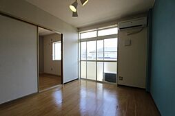 居間