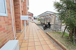 ヨーロピアンシャレー香西北町タウンハウス B102 1階3LDKのリビング/ダイニング