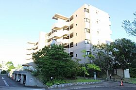 ストーンレイク子の浜 C103 ｜ 香川県高松市屋島西町2109-26（賃貸マンション2LDK・1階・61.38㎡） その1