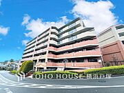 【Appearance】時代の流れに惑わされないシックなカラートーンで街並みに溶け込む外観は、主張し過ぎず、また平凡になり過ぎず絶妙なコントラストで輝きを放ちます。