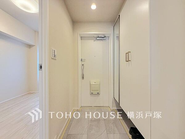 玄関を拡大表示