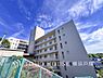 外観：【Appearance】爽やかな青空の下に贅沢なほどに降り注ぐ陽光、豊かな居住性と、クオリティが見事に調和した住空間は、住まうことの喜びを感じさせてくれます。