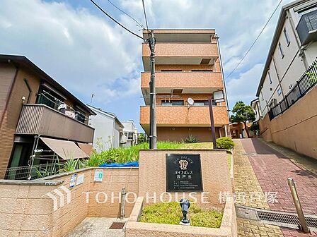 【Appearance】都市の暮らしにフィットする住まい。快適な住空間と利便性を兼ね備え、日々の暮らしをスマートに楽しめる、落ち着いた雰囲気の住空間です。
