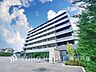外観：【Appearance】流行に左右されず、将来にわたって価値が継続する「上質」な佇まい。おしゃれな雰囲気や自然の潤い、親しみやすさといった個性を、街に新たな価値をもたらし続ける。