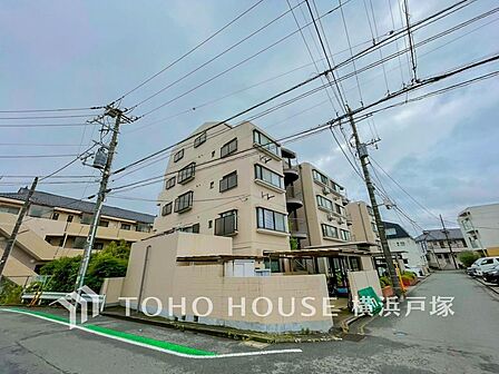 【Appearance】住む人を映し出す洗練された佇まいは、いつまでも輝き続けながらいつしか街の風景に溶け込んでいきます。2026年6月撮影