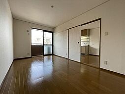 近鉄京都線 上鳥羽口駅 徒歩15分の賃貸アパート 1階2DKのリビング/ダイニング