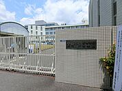 私立金蘭千里中学校 徒歩52分。 4110m