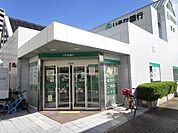 りそな銀行　島本支店 徒歩7分。 530m