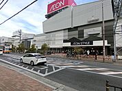 イオンスタイル茨木 徒歩25分。 1940m
