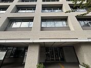 大阪市淀川区役所 徒歩26分。 2040m