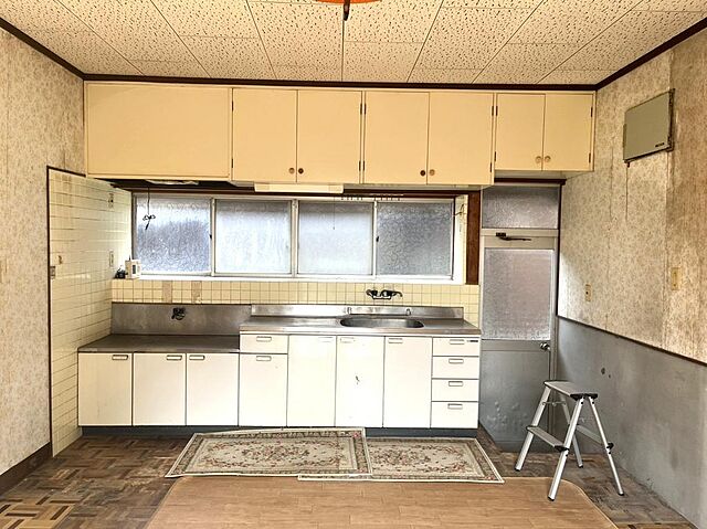 キッチン 西伯郡大山町上萬414