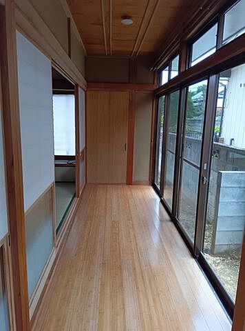 室内 筑西市門井