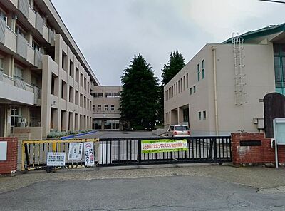 周辺：筑西市立下館小学校 790m