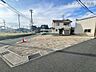 外観：前面道路含む現地写真