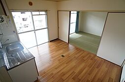 居間