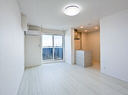 ファーストステージ下小林 II 3階1LDKのリビング/ダイニング