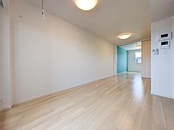 プレッソ 2階2LDKのリビング/ダイニング