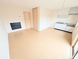 アーバン コート C 2階1LDKのリビング/ダイニング