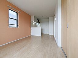 ボー アルエット 2階2LDKのリビング/ダイニング