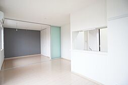 ユウ・フォーリット C 1階2LDKのリビング/ダイニング