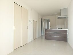 フルールマルシェ 1階1LDKのリビング/ダイニング