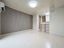 グラン・トルチェ 2階ワンルームのリビング/ダイニング