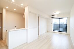 ウィステリア B 2階2LDKのリビング/ダイニング