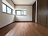 室内：室内