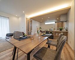 リビング/ダイニングの画像