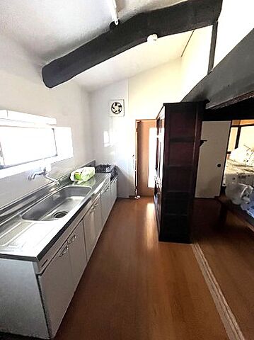 キッチン 江津市渡津町1202
