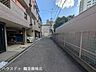 外観：前面道路含む現地写真